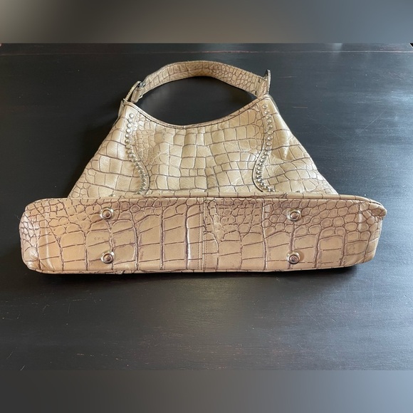 Raviani Croc Embossed Leather Cream w/Silver Swarovski Crystals - Picture 9 of 16